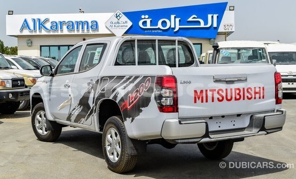 Acheter Import Voiture Mitsubishi L200 Blanc à Import - Dubai, A'ana Acheter Import Voiture Mitsubishi L200 Blanc à Import - Dubai, A'ana