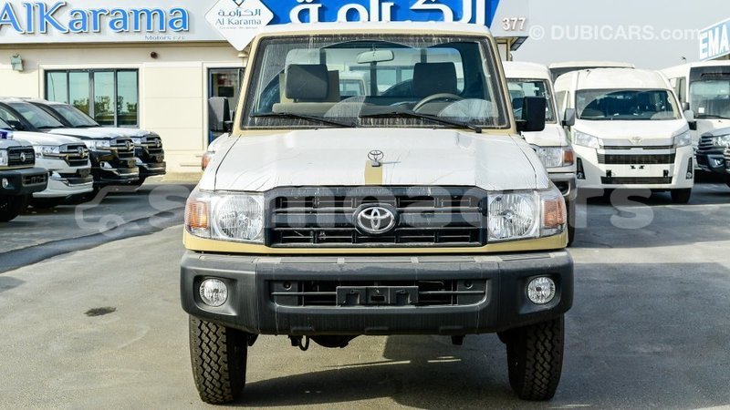 Big with watermark toyota land cruiser a ana import dubai 4096