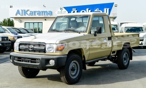 Acheter Import Voiture Toyota Land Cruiser Beige à Import - Dubai, A'ana Acheter Import Voiture Toyota Land Cruiser Beige à Import - Dubai, A'ana