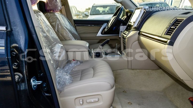 Big with watermark toyota land cruiser a ana import dubai 4098