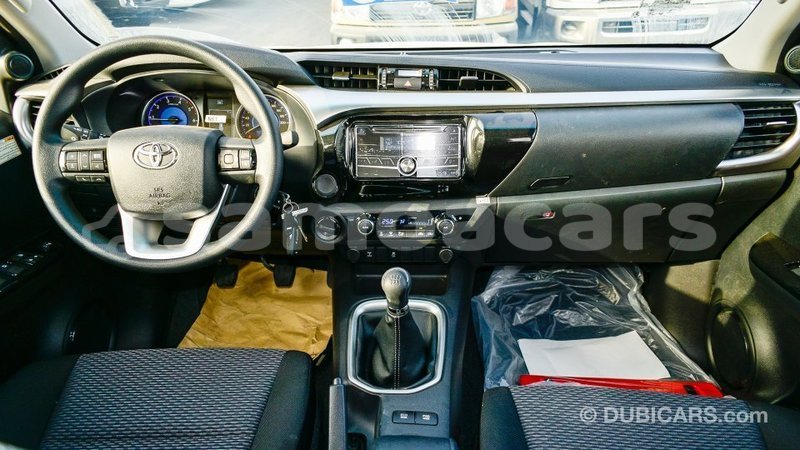 Big with watermark toyota hilux a ana import dubai 4108