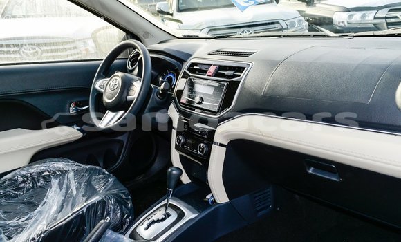 Acheter Import Voiture Toyota Rush Marron à Import - Dubai, A'ana Acheter Import Voiture Toyota Rush Marron à Import - Dubai, A'ana