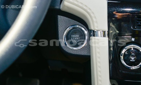 Acheter Import Voiture Toyota Rush Marron à Import - Dubai, A'ana Acheter Import Voiture Toyota Rush Marron à Import - Dubai, A'ana