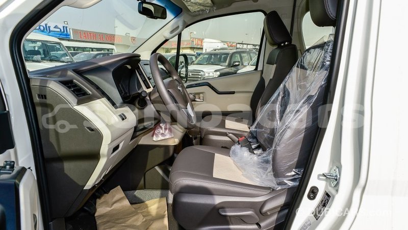 Big with watermark toyota hiace a ana import dubai 4116