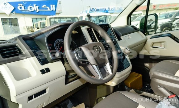 Acheter Import Voiture Toyota Hiace Blanc à Import - Dubai, A'ana Acheter Import Voiture Toyota Hiace Blanc à Import - Dubai, A'ana