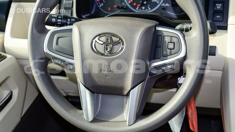 Big with watermark toyota hiace a ana import dubai 4116