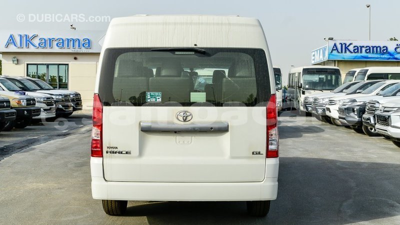 Big with watermark toyota hiace a ana import dubai 4116