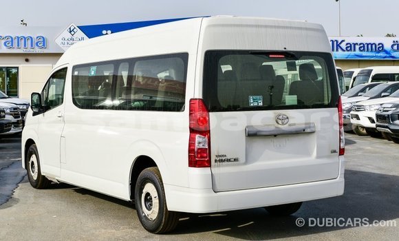 Acheter Import Voiture Toyota Hiace Blanc à Import - Dubai, A'ana Acheter Import Voiture Toyota Hiace Blanc à Import - Dubai, A'ana
