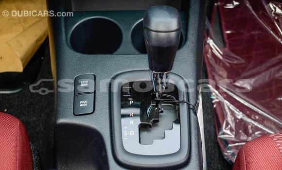 Acheter Import Voiture Toyota Hilux Blanc à Import - Dubai, A'ana Acheter Import Voiture Toyota Hilux Blanc à Import - Dubai, A'ana