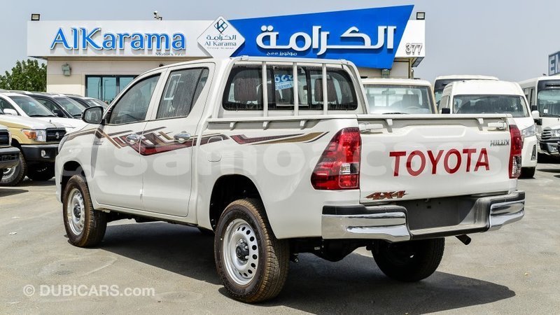 Big with watermark toyota hilux a ana import dubai 4117