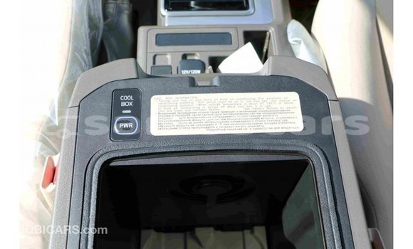 Acheter Import Voiture Toyota Prado Noir à Import - Dubai, A'ana Acheter Import Voiture Toyota Prado Noir à Import - Dubai, A'ana