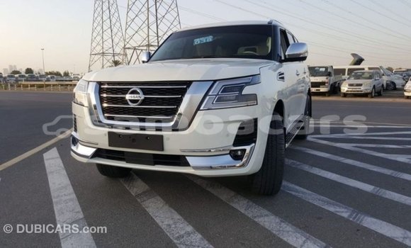 Acheter Import Voiture Nissan Patrol Blanc à Import - Dubai, A'ana Acheter Import Voiture Nissan Patrol Blanc à Import - Dubai, A'ana