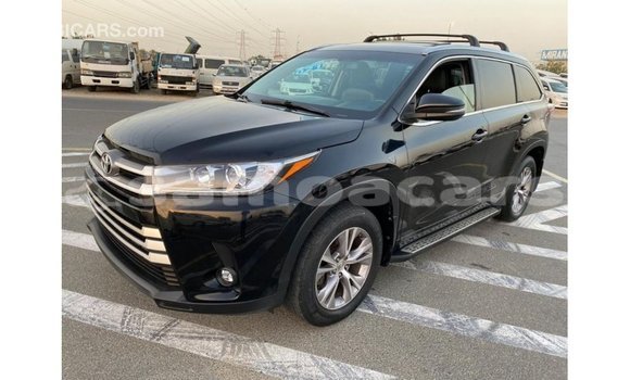 Acheter Import Voiture Toyota Highlander Noir à Import - Dubai, A'ana Acheter Import Voiture Toyota Highlander Noir à Import - Dubai, A'ana