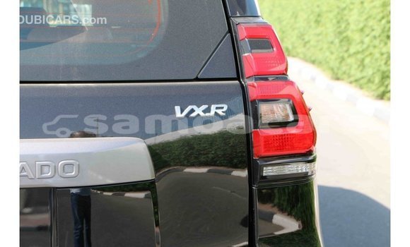 Acheter Import Voiture Toyota Prado Blanc à Import - Dubai, A'ana Acheter Import Voiture Toyota Prado Blanc à Import - Dubai, A'ana