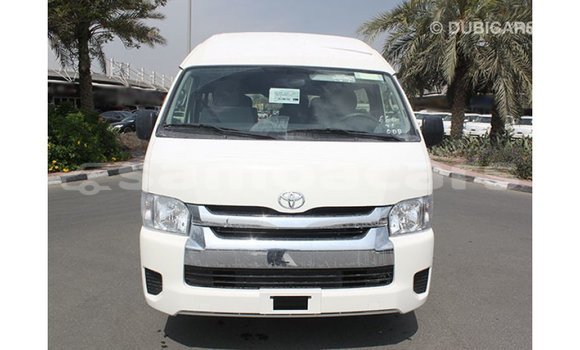 Acheter Import Voiture Toyota Hiace Blanc à Import - Dubai, A'ana Acheter Import Voiture Toyota Hiace Blanc à Import - Dubai, A'ana