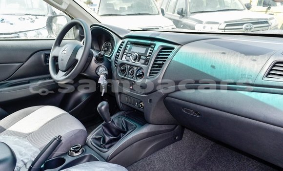 Buy Import Mitsubishi L200 Black Car in Import - Dubai in A'ana Buy Import Mitsubishi L200 Black Car in Import - Dubai in A'ana