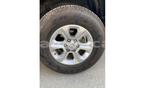 Acheter Import Voiture Toyota 4Runner Blanc à Import - Dubai, A'ana Acheter Import Voiture Toyota 4Runner Blanc à Import - Dubai, A'ana