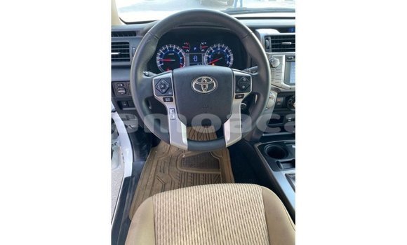 Acheter Import Voiture Toyota 4Runner Blanc à Import - Dubai, A'ana Acheter Import Voiture Toyota 4Runner Blanc à Import - Dubai, A'ana