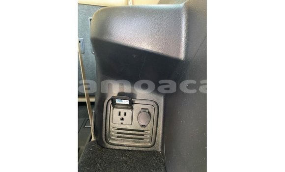 Acheter Import Voiture Toyota 4Runner Blanc à Import - Dubai, A'ana Acheter Import Voiture Toyota 4Runner Blanc à Import - Dubai, A'ana