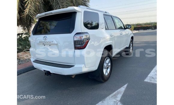 Acheter Import Voiture Toyota 4Runner Blanc à Import - Dubai, A'ana Acheter Import Voiture Toyota 4Runner Blanc à Import - Dubai, A'ana