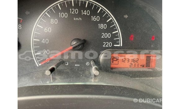 Acheter Import Voiture Nissan Sunny Blanc à Import - Dubai, A'ana Acheter Import Voiture Nissan Sunny Blanc à Import - Dubai, A'ana