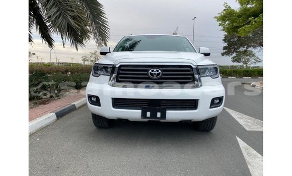 Acheter Import Voiture Toyota Sequoia Blanc à Import - Dubai, A'ana Acheter Import Voiture Toyota Sequoia Blanc à Import - Dubai, A'ana