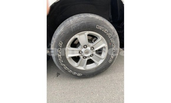 Acheter Import Voiture Toyota Sequoia Blanc à Import - Dubai, A'ana Acheter Import Voiture Toyota Sequoia Blanc à Import - Dubai, A'ana