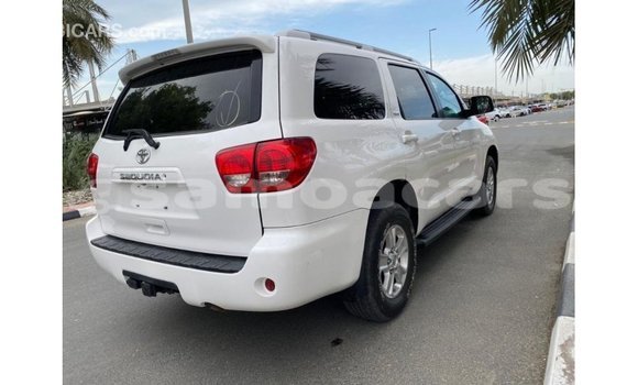 Acheter Import Voiture Toyota Sequoia Blanc à Import - Dubai, A'ana Acheter Import Voiture Toyota Sequoia Blanc à Import - Dubai, A'ana