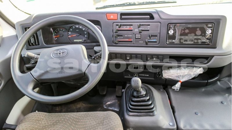 Big with watermark toyota coaster a ana import dubai 4147