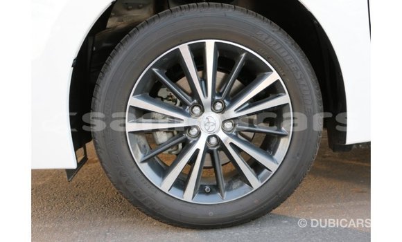 Acheter Import Voiture Toyota Corolla Blanc à Import - Dubai, A'ana Acheter Import Voiture Toyota Corolla Blanc à Import - Dubai, A'ana