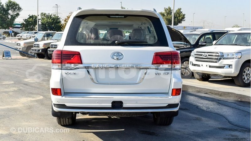 Big with watermark toyota land cruiser a ana import dubai 4149