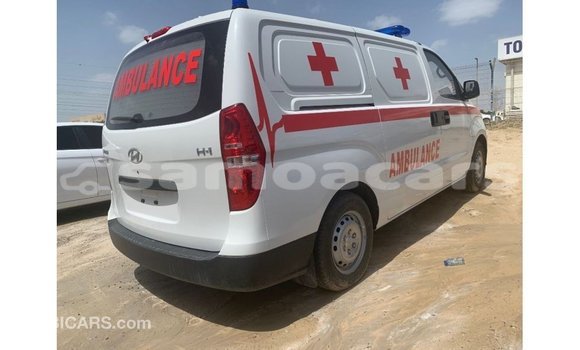 Buy Import Hyundai Accent White Car in Import - Dubai in A'ana Buy Import Hyundai Accent White Car in Import - Dubai in A'ana