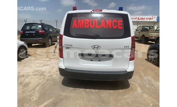 Buy Import Hyundai Accent White Car in Import - Dubai in A'ana Buy Import Hyundai Accent White Car in Import - Dubai in A'ana