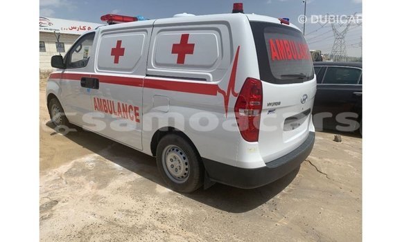 Buy Import Hyundai Accent White Car in Import - Dubai in A'ana Buy Import Hyundai Accent White Car in Import - Dubai in A'ana