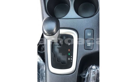 Buy Import Toyota Hilux Other Car in Import - Dubai in A'ana Buy Import Toyota Hilux Other Car in Import - Dubai in A'ana