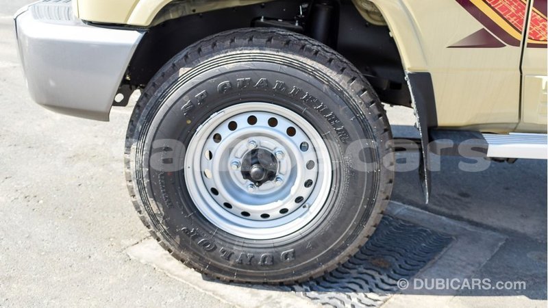 Big with watermark toyota land cruiser a ana import dubai 4154