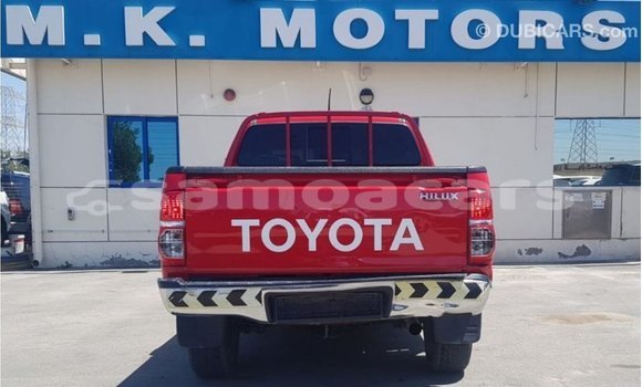 Acheter Import Voiture Toyota Hilux Rouge à Import - Dubai, A'ana Acheter Import Voiture Toyota Hilux Rouge à Import - Dubai, A'ana