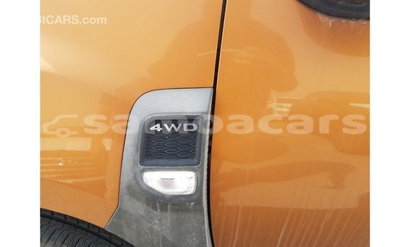 Buy Import Renault 19 Green Car in Import - Dubai in A'ana Buy Import Renault 19 Green Car in Import - Dubai in A'ana