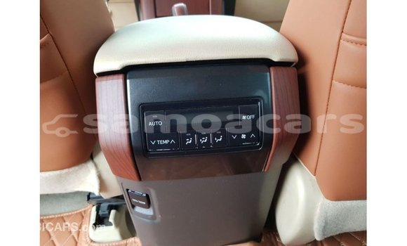 Buy Import Toyota Prado White Car in Import - Dubai in A'ana Buy Import Toyota Prado White Car in Import - Dubai in A'ana