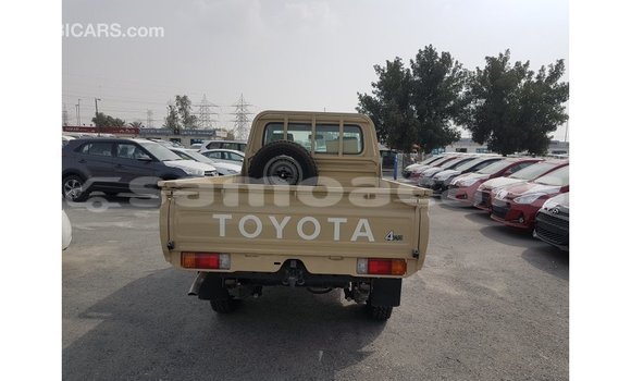 Buy Import Toyota Land Cruiser Beige Car in Import - Dubai in A'ana Buy Import Toyota Land Cruiser Beige Car in Import - Dubai in A'ana