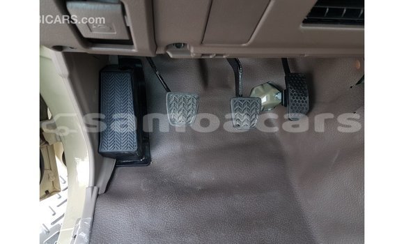 Buy Import Toyota Land Cruiser Beige Car in Import - Dubai in A'ana Buy Import Toyota Land Cruiser Beige Car in Import - Dubai in A'ana