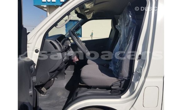 Acheter Import Voiture Toyota Hiace Blanc à Import - Dubai, A'ana Acheter Import Voiture Toyota Hiace Blanc à Import - Dubai, A'ana