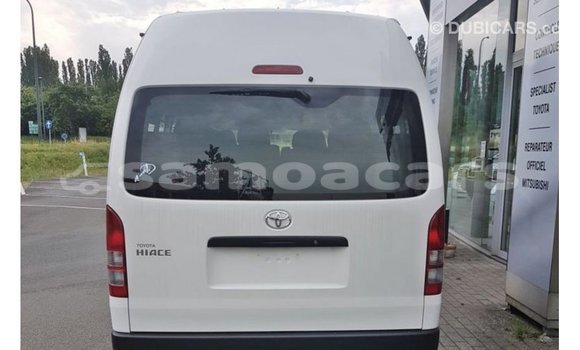 Acheter Import Voiture Toyota Hiace Blanc à Import - Dubai, A'ana Acheter Import Voiture Toyota Hiace Blanc à Import - Dubai, A'ana