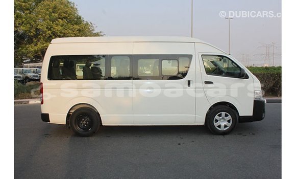Acheter Import Voiture Toyota Hiace Blanc à Import - Dubai, A'ana Acheter Import Voiture Toyota Hiace Blanc à Import - Dubai, A'ana
