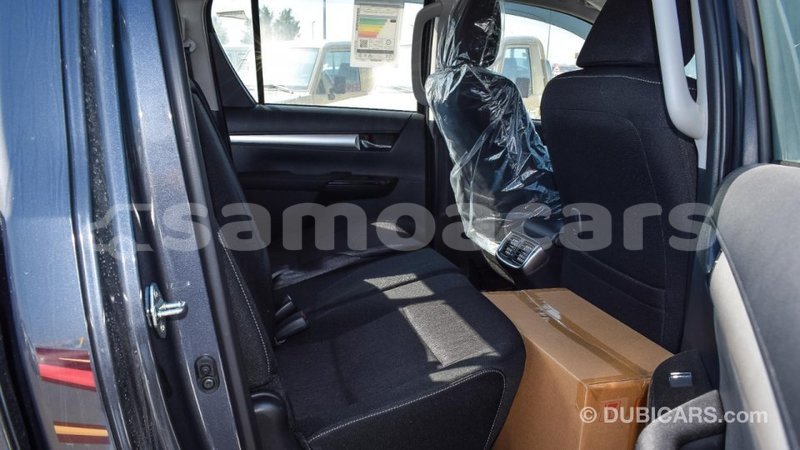 Big with watermark toyota hilux a ana import dubai 4215