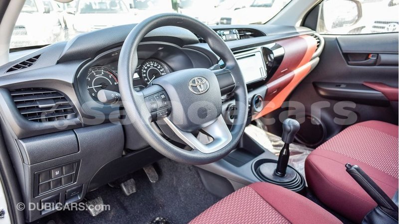 Big with watermark toyota hilux a ana import dubai 4216