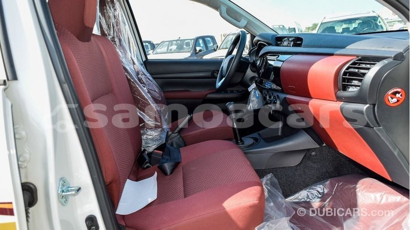 Big with watermark toyota hilux a ana import dubai 4216