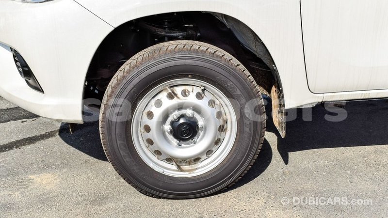 Big with watermark toyota hilux a ana import dubai 4216
