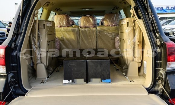 Buy Import Toyota Land Cruiser Black Car in Import - Dubai in A'ana Buy Import Toyota Land Cruiser Black Car in Import - Dubai in A'ana