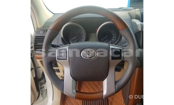 Buy Import Toyota Land Cruiser White Car in Import - Dubai in A'ana Buy Import Toyota Land Cruiser White Car in Import - Dubai in A'ana